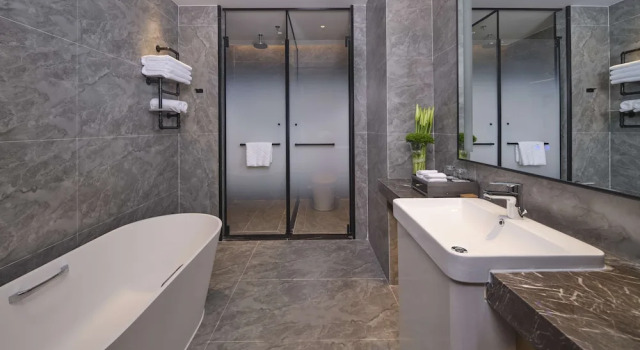O podwyższonym standardzie dwuosobowy pokój Doubletree By Hilton Anshan