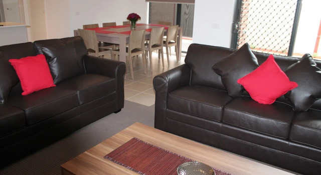 Waratah Villas - Melbourne, Book Hotel  