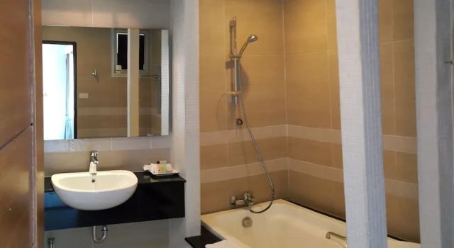 Двухместный номер Standard с балконом April Suites
