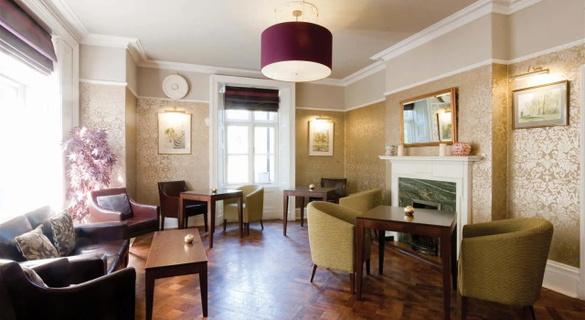 Cross Lanes Hotel, Забронировать Отель Рексем 