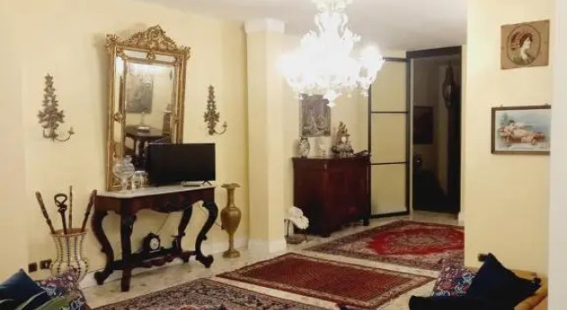 Confortevole, Забронировать Отель Отели в центре Бари, в центре