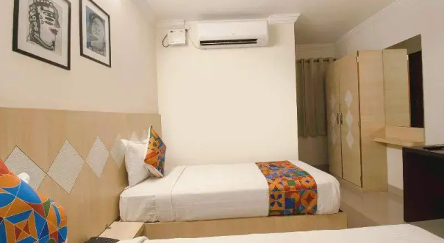 Fabhotel Eden Stay