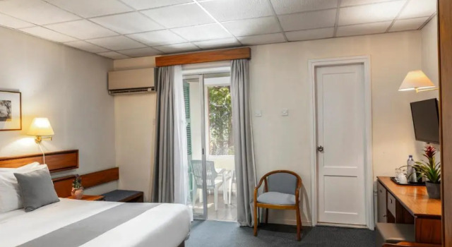 Ekonomiczny dwuosobowy pokój Forest Park Hotel