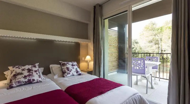 Номер Standard с балконом Residhotel Pont du Gard