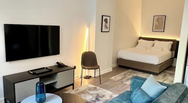 Шестиместный семейный люкс One Dutch Hotel
