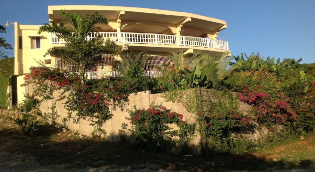 Bob & Sue's Hotel, Забронировать Отель Луперон провинция Пуэрто-Плата