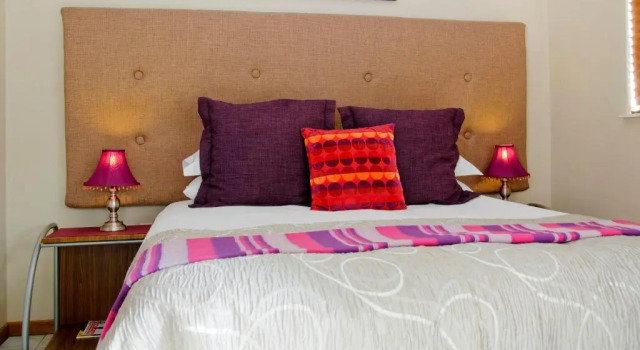 Номер Standard Country Park Guest House - Muldersdrift