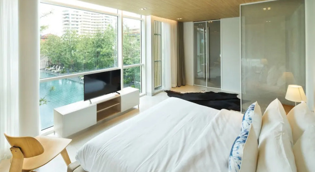 Вилла с 3 комнатами с балконом и с видом на бассейн Veranda Residence pattaya By Sea