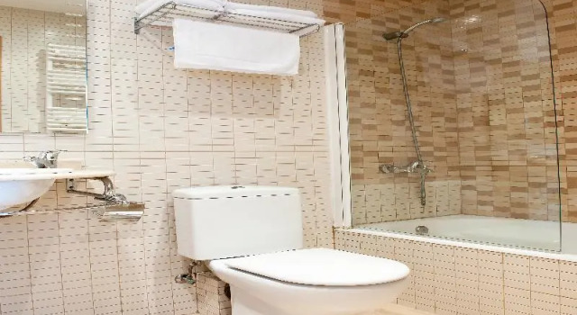 Четырёхместные апартаменты с 2 комнатами с балконом MH Apartments S. Familia