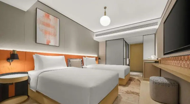 Hilton Garden Inn Chengdu Tianfu Panda Tower, Забронировать Отель Отели Лунцюанььи 4 звезды, 4*
