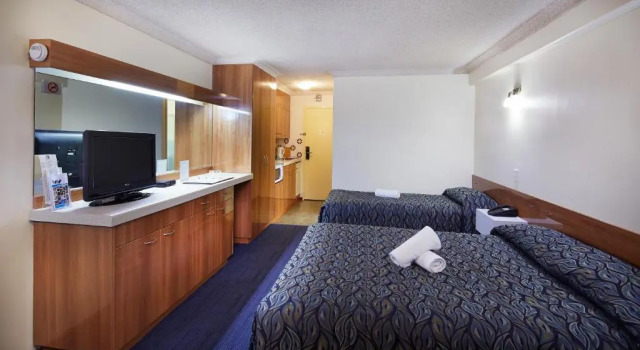 Трёхместный номер Standard Windsor Lodge