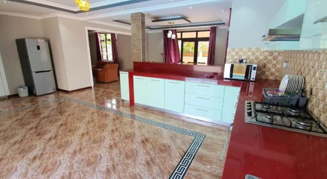 4 bedrooms villa with private pool enclosed garden and wifi at Pointe aux Piments 1 km away from the beach, Rezervovat Vila Hotely v Pointe aux Piments s parkováním, Parkování