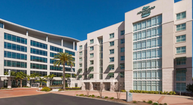 Двухместный люкс Mobility Access Roll-In Shower Homewood Suites by Hilton Tampa Airport - Westshore
