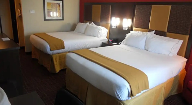 Двухместный номер Deluxe Holiday Inn Express & Suites Greensburg by IHG