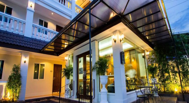 The Lion King Hotel Udonthani, Rezervovat Hotel Hotely v North-Eastern Thailand se snídaní, Snídaně