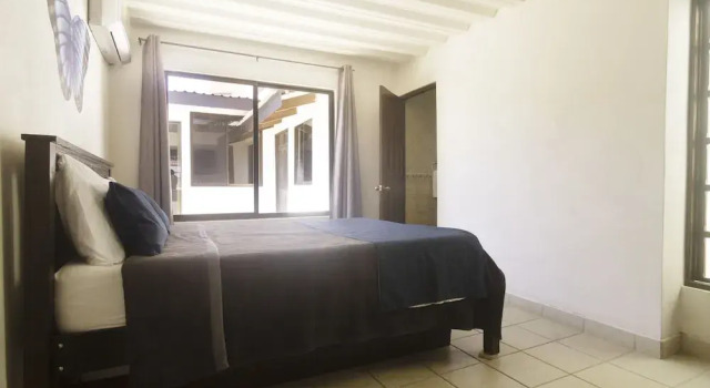 Js -14b 6 Bedroom Home, Забронировать Дом для отпуска Виллы Хако, рядом с Пляж Хако, Вилла
