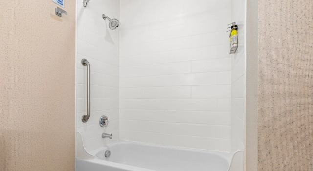 Двухместный люкс Holiday Inn Express & Suites Klamath Falls Central by IHG