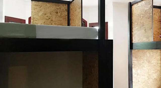 Spinning Cat Hostel - Adults Only