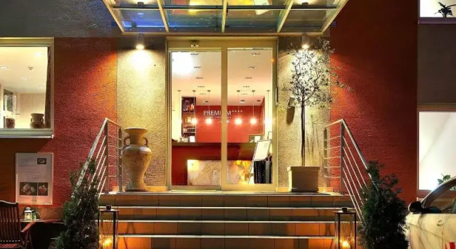 PREMIUM Business Hotel Bratislava, Забронировать Отель Ружинов Братислава, рядом с Торгово-развлекательный центр Polus City Center