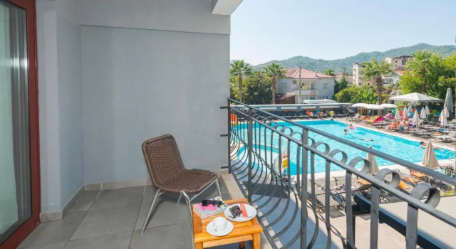 Двухместный номер Standard с балконом Club Viva Hotel