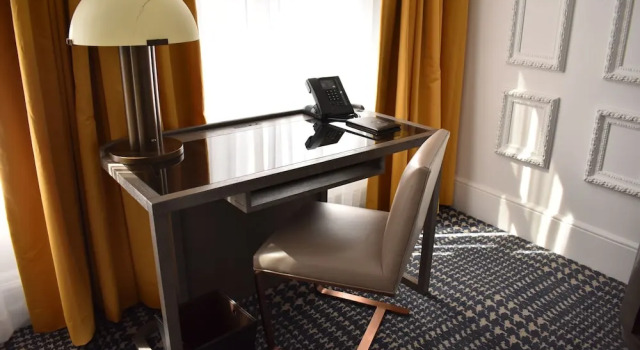Четырёхместный номер Deluxe The US Grant, a Luxury Collection Hotel, San Diego