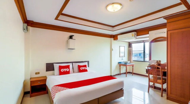 Двухместный номер Deluxe OYO 807 Suan​ Dok​ Kaew​ Hotel​