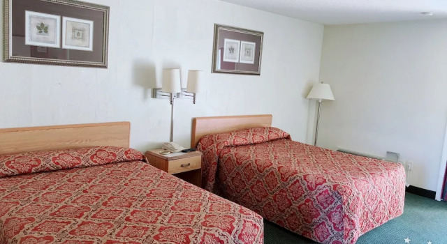 Номер Comfort Hometown Inn Staunton VA near Hwy 11