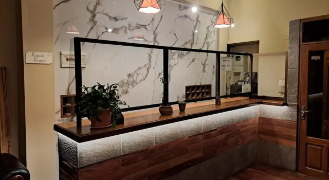 Hotel Santa Mónica, Забронировать Отель Отели департамента Потоси с завтраком, Завтраки
