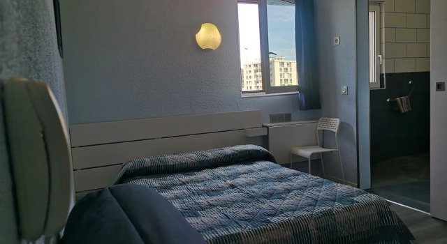 Двухместный номер Comfort Hôtel Triotel
