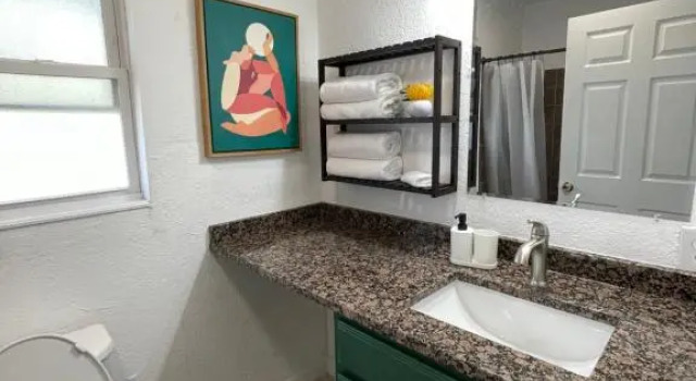 Коттедж Downtown Sarasota House By Siesta Key, Golfing and Pinecraft