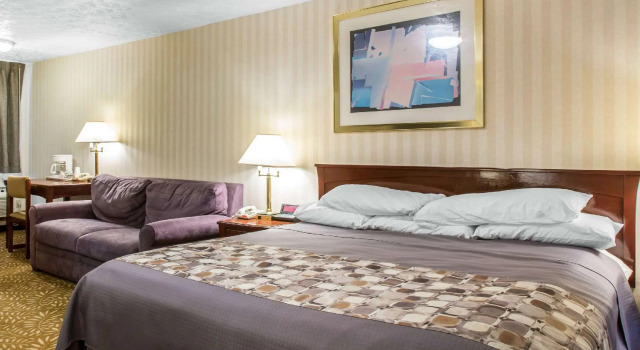 Двухместный номер Standard Rodeway Inn & Suites Branford - Guilford