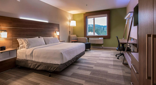 Номер Standard Holiday Inn Express & Suites Victoria-Colwood by IHG
