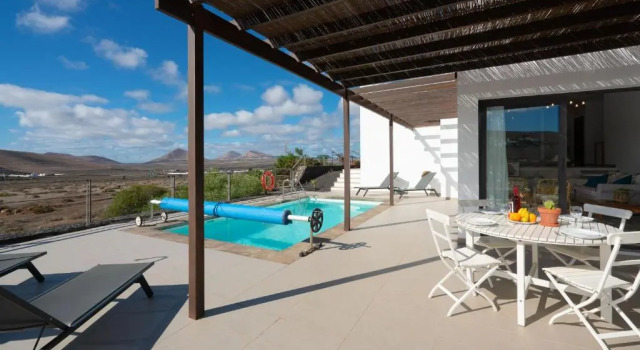 Коттедж EL TUCAN, Vistas en 3 dormitorios y piscina