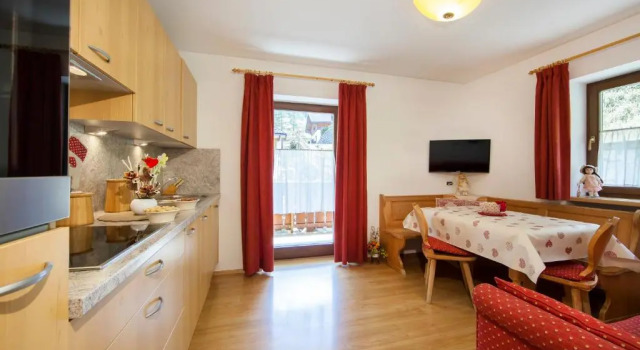 Апартаменты c 1 комнатой с балконом Residence Merk
