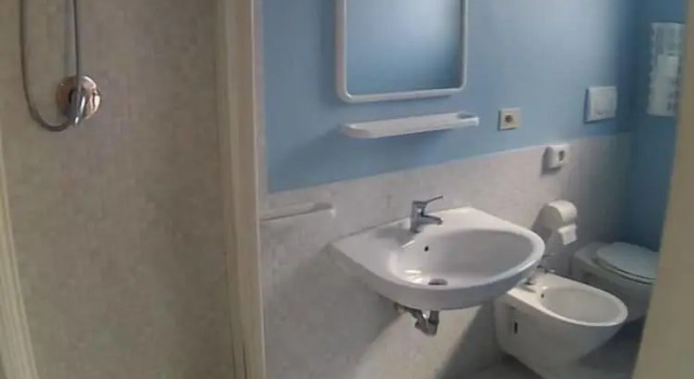 Кровать в общем номере с балконом Jammin Hostel & Bar Rimini