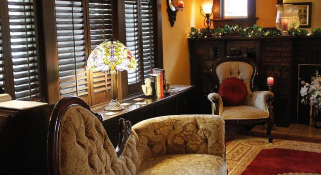 Talwood Manor B&B, Rezerwuj Bed and Breakfast Port Colborne Niagara Falls and Wine Country