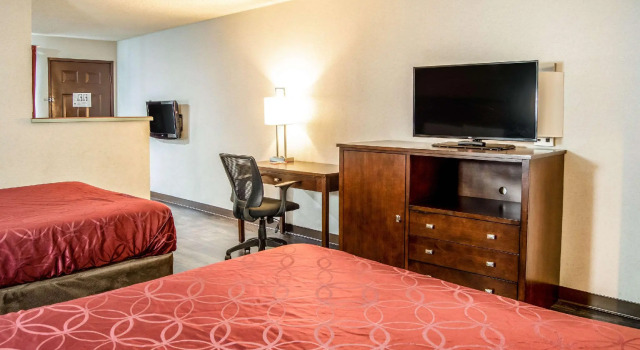 Четырёхместный люкс Econo Lodge Southeast Portland