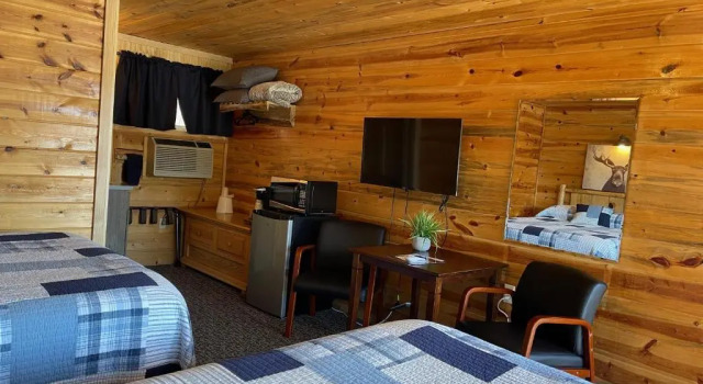 Четырёхместный номер Standard Mountain View Lodge & Cabins