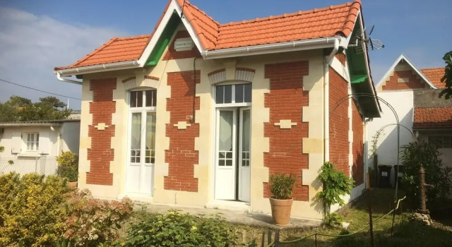 House with 2 Bedrooms in Soulac-Sur-Mer, with Enclosed Garden - 200 M From the Beach, Prenota Casa vacanze Ville a Medoc, Villa