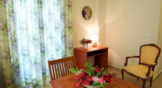 Ilida Kourouta Studios, Prenota Affittacamere Kourouta Elide