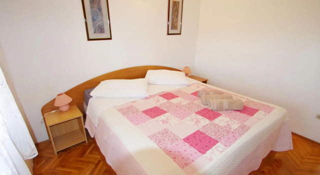 Relaxing Apartment in Banjole With Shared Pool