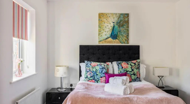 Superb 3-bed House With Parking Garden in London, Boek Hotel Eltham Groot-Londen