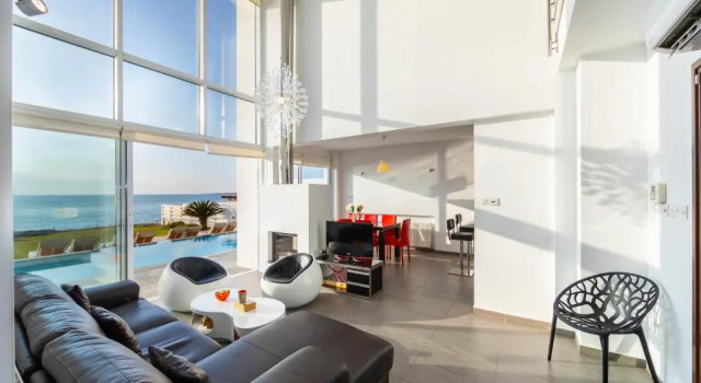 BLUE CORAL BEACH VILLAS three exclusive villas - Poseidon - Nautilus - Oceanos - and - Baby Coral bungalow, Rezerwuj Willa Peja Pafos