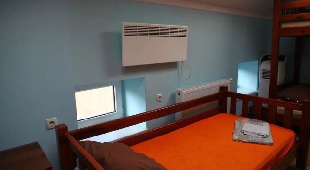 Lions Heart Hostel, Забронировать Хостел Отели Львова с парковкой, рядом с Дворец Дедушицких, Парковка