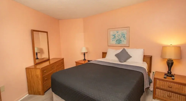 Royal Garden Resort 1003 1 Bedroom Condo by RedAwning