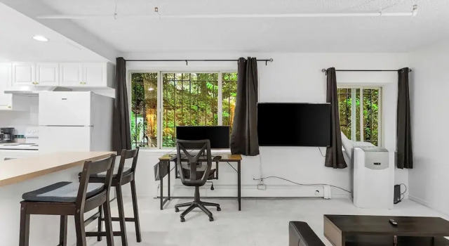 Starlit Cozy Studio with Roof Decks, Забронировать Апартаменты/квартира Апартаменты Сиэтла, рядом с Небоскреб "Смит Тауэр", Апартаменты/квартира