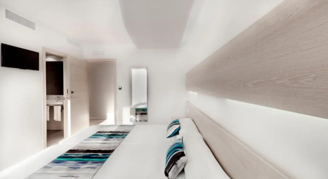 Трёхместный номер с террасой Hotel Gracia