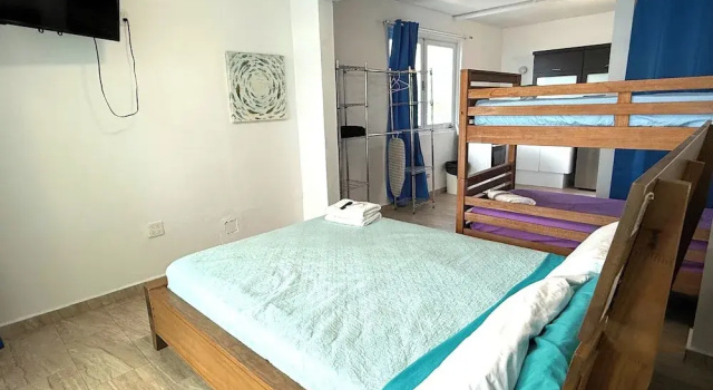 Четырёхместный полулюкс с балконом и с видом на океан Ventana al Atlantico at Arecibo 681 Ocean Drive