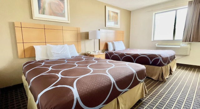 Четырёхместный номер Standard Econo Lodge Quincy