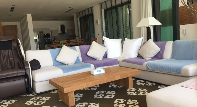 Rawai Beachfront Luxury Pool Villa